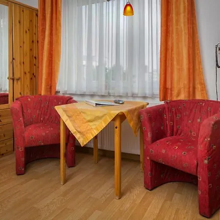 H&h Studio-apartment Im Stadtteil Ostseeviertel Jedes Mit Kuechenzeilen - Fahrstuhl Und 24h Check In Apartment *