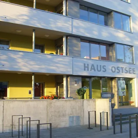 H&h Studio-apartment Im Stadtteil Ostseeviertel Jedes Mit Kuechenzeilen - Fahrstuhl Und 24h Check In Greifswald